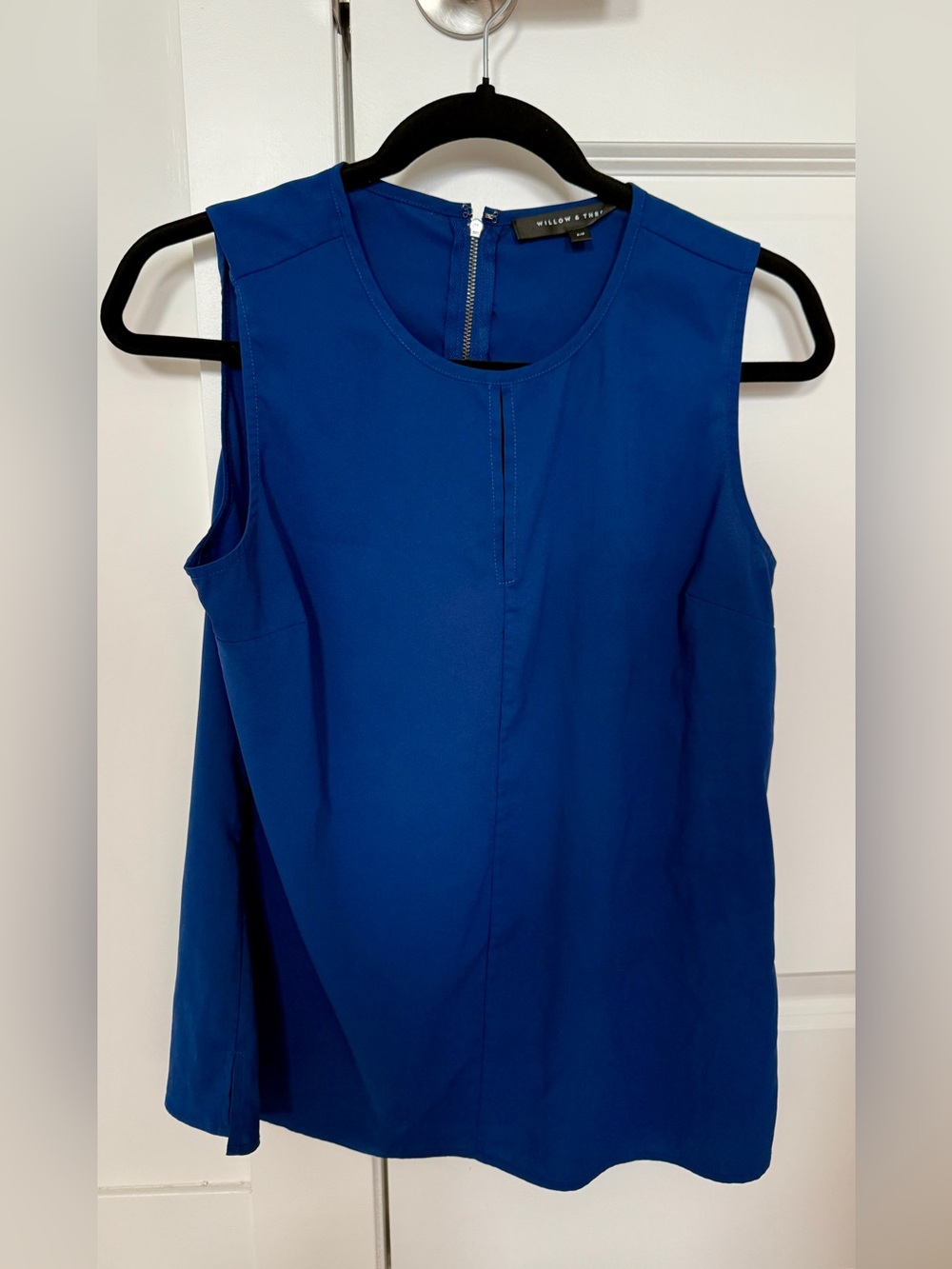 Reitman’s Blue Sleeveless Top